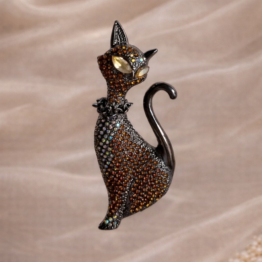 Anthropologie Brown and Amber Crystal Cat Brooch